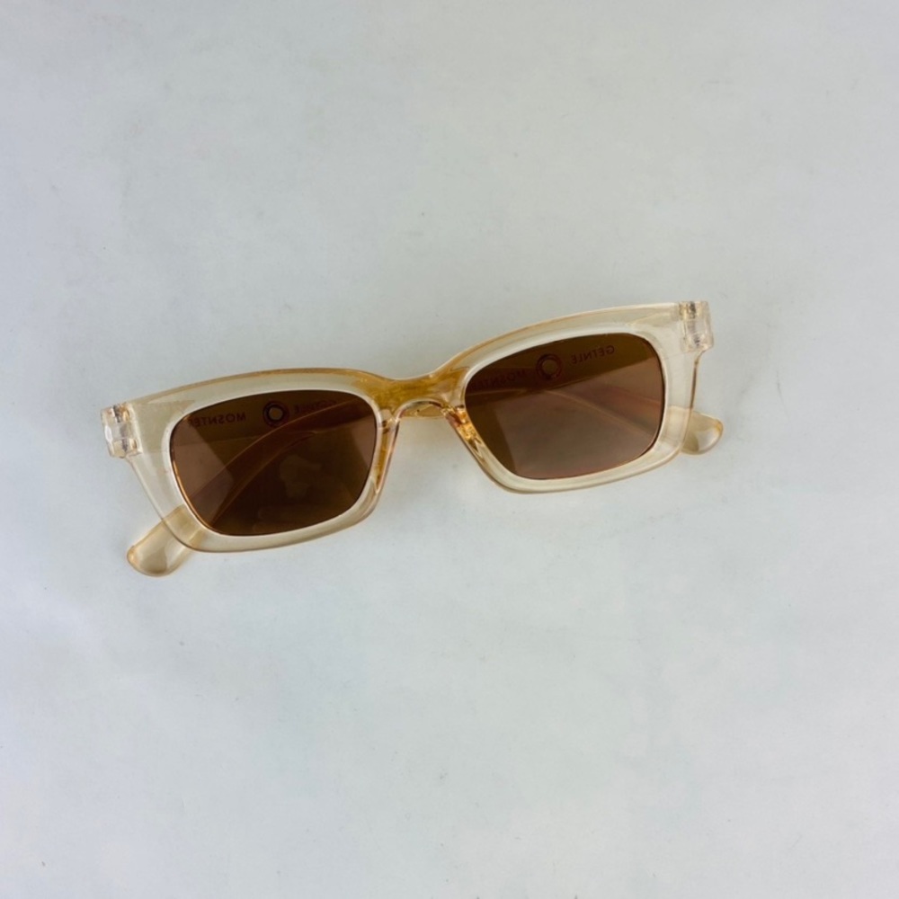 Translucent tea frame sunglasses with brown lens - Picture 4 of 4